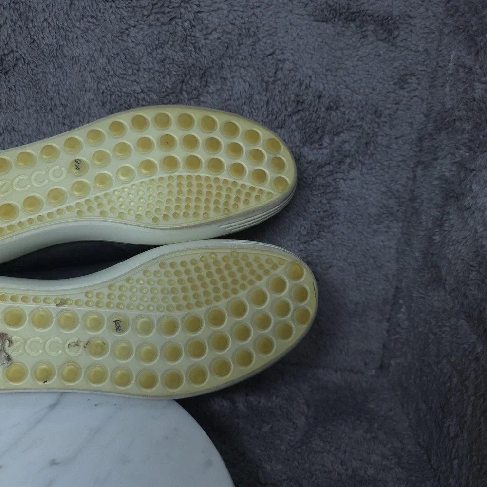 ECCO Shoes Womens Size 5 Black Leather Woven Slip On Casual Comfort 43045301001